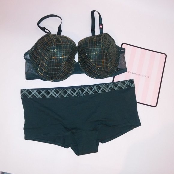 Victoria Secret Bra Set‎ - Picture 2 of 5